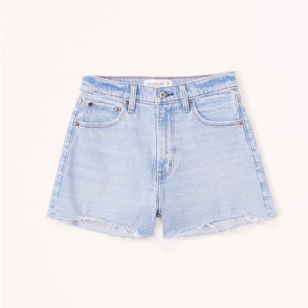 Tia booth x Abercrombie curve love high rise 90s short